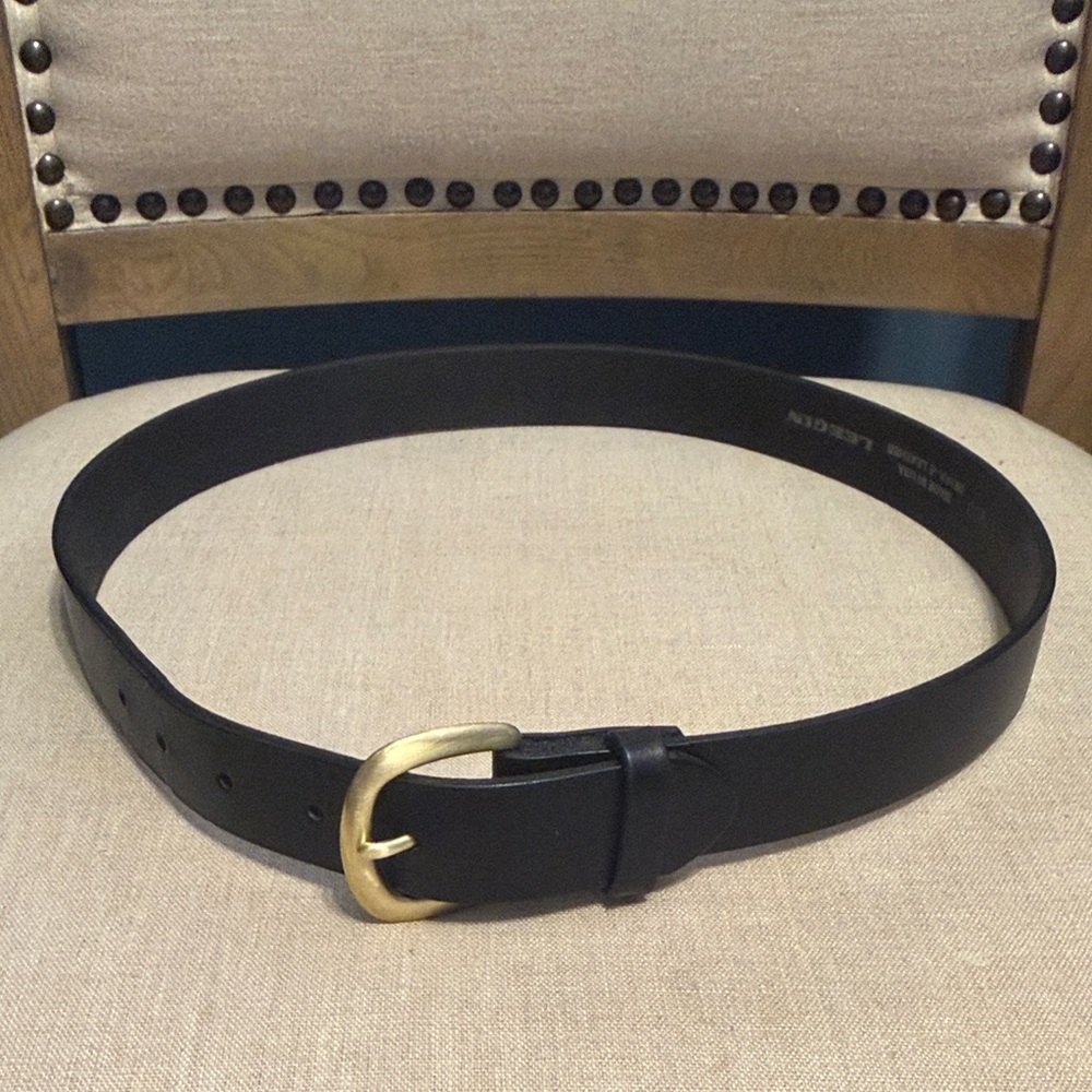 Leegin Men’s “English Bevel” Leather Belt with Brass Buckle, Size 32